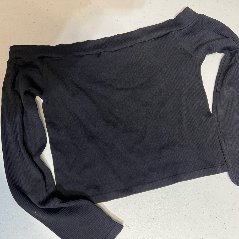 Aeropostal Off the shoulders top size extra large